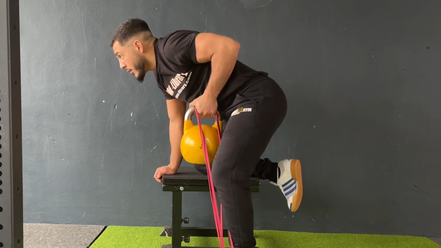 BANDED KETTLEBELL ROW