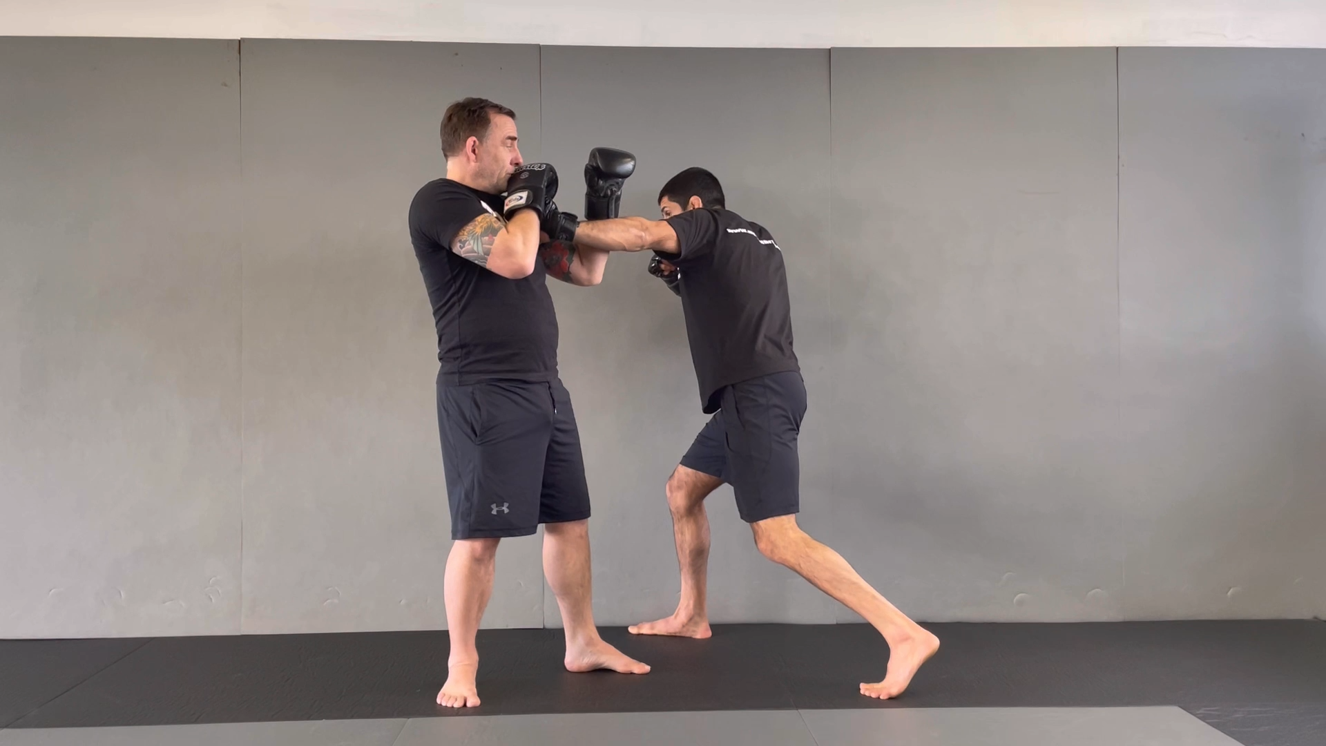 DRILL FÜR BLITZ OFFENSIVE JAB TO HEAD