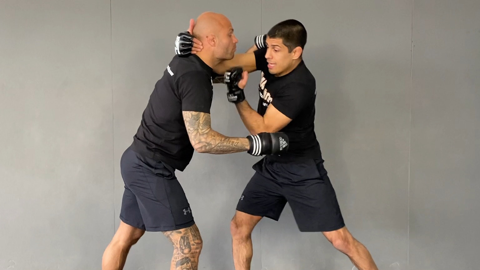 Drill für Thai Clinch Offense Dirty Boxing 1 