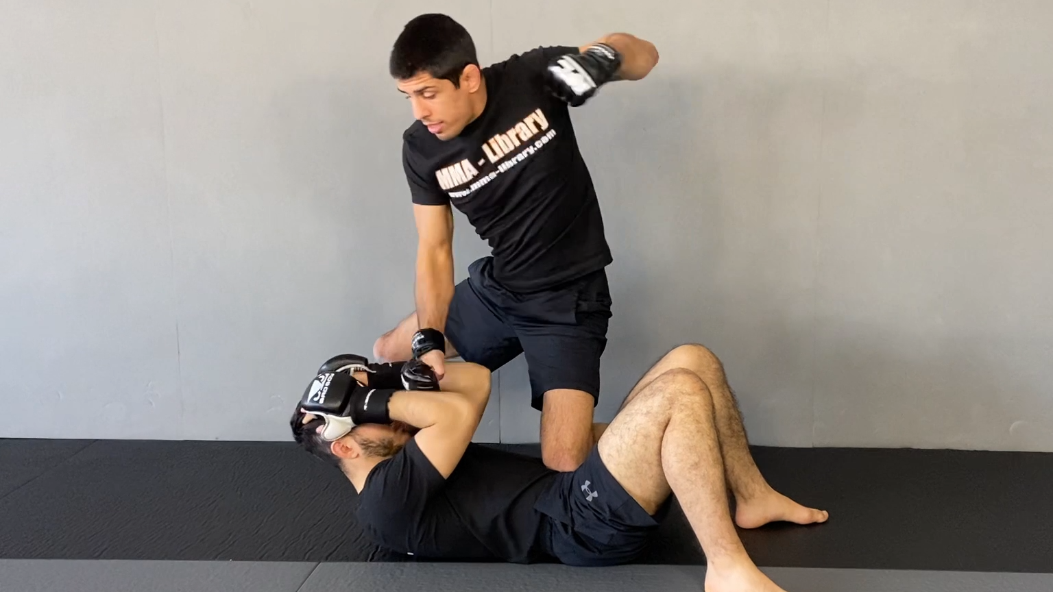 Drill für Cross Position Knee On Belly To Mount 