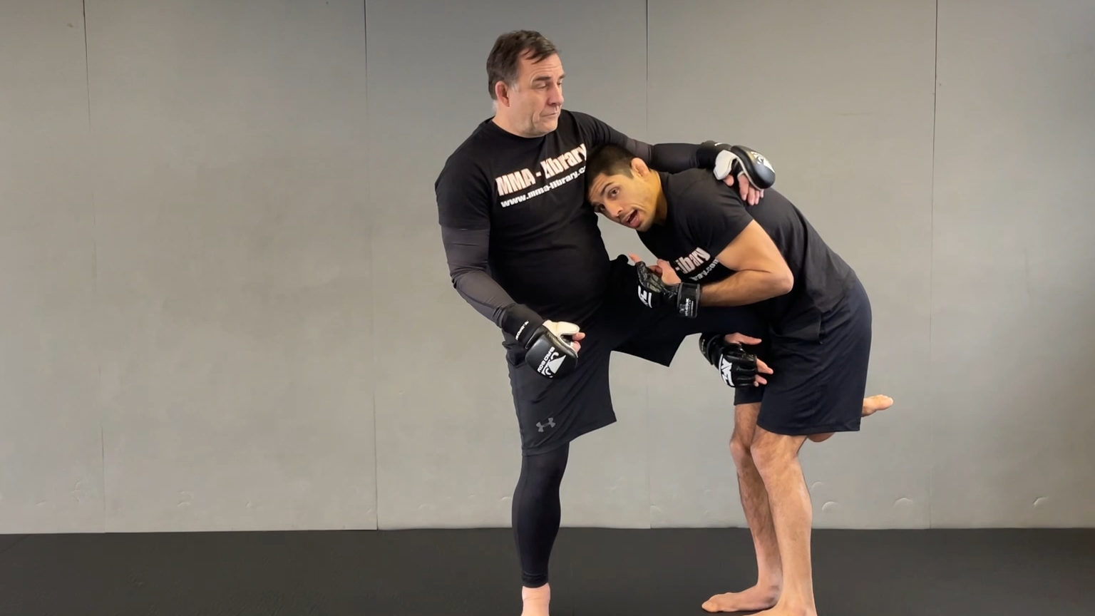 APPLICATION FOR SINGLE LEG HEAD INSIDE SPARRING OFFENSE