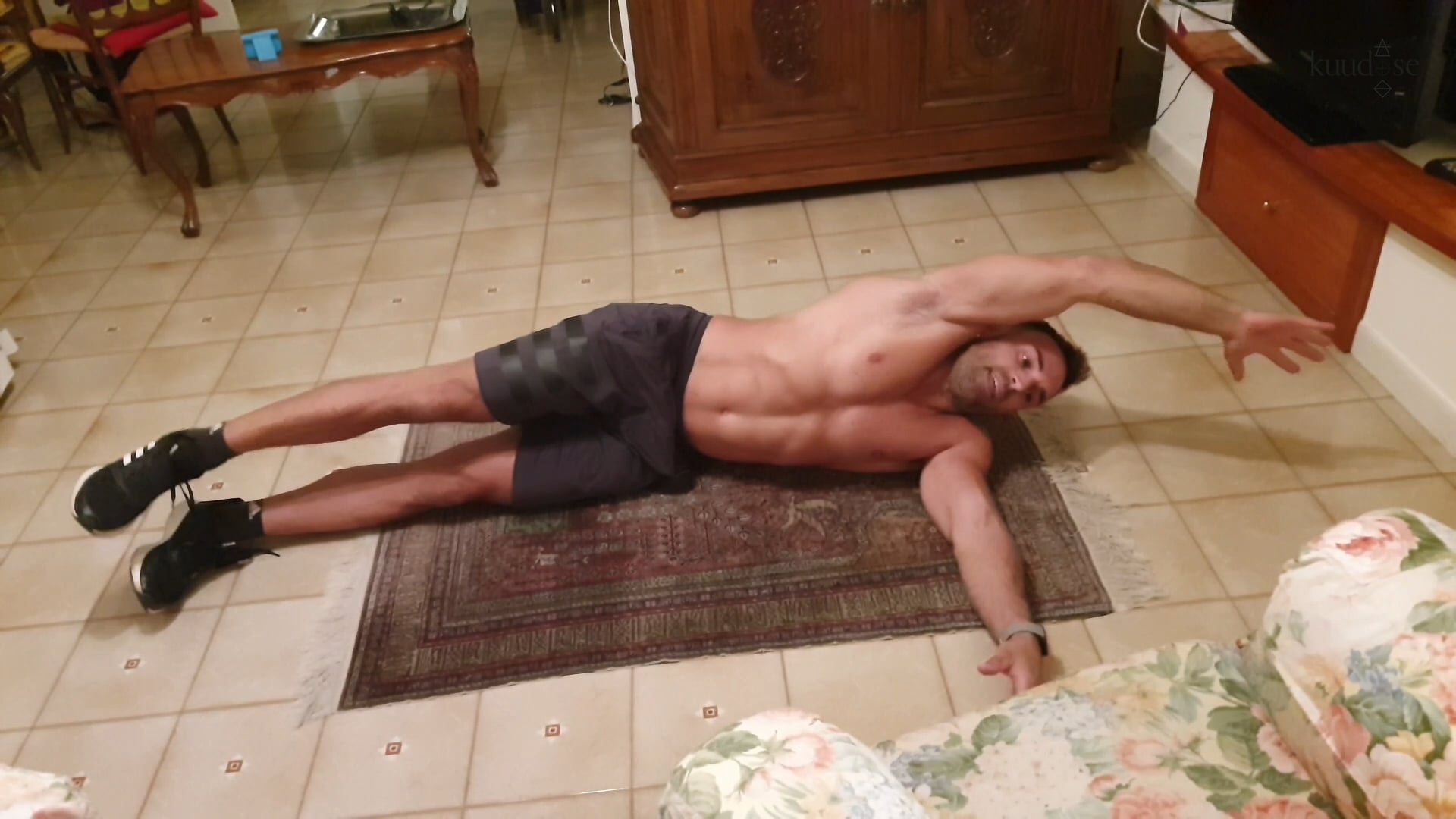 18 Minute Abs (Intermediate/Advanced, No Equipment)
