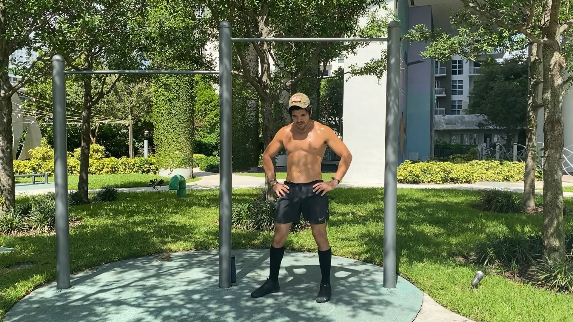 Pull-Up Challenge (English, Spanish)