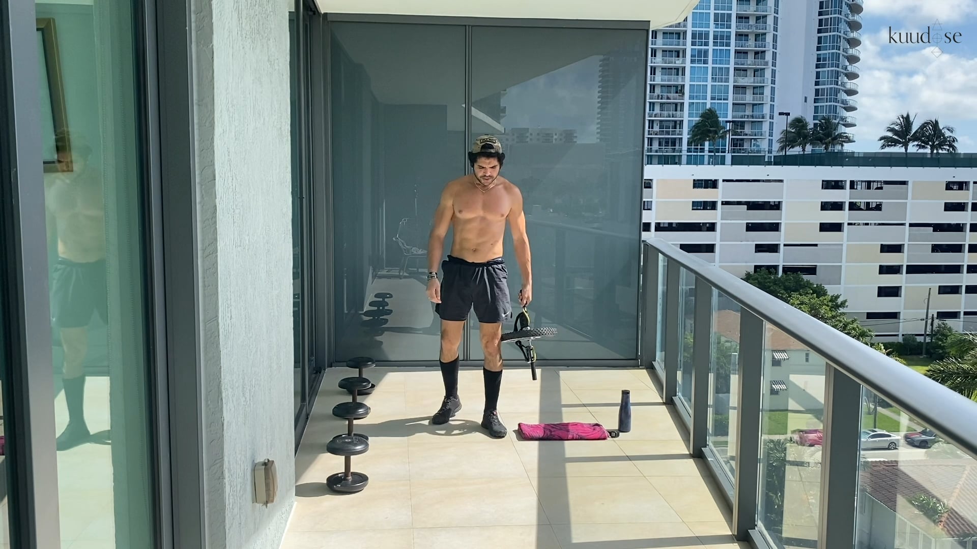 Ab Wheel Workout (English, Spanish)