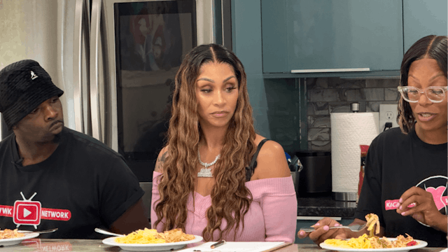 SNEAK PEEK: Cooking Challenge