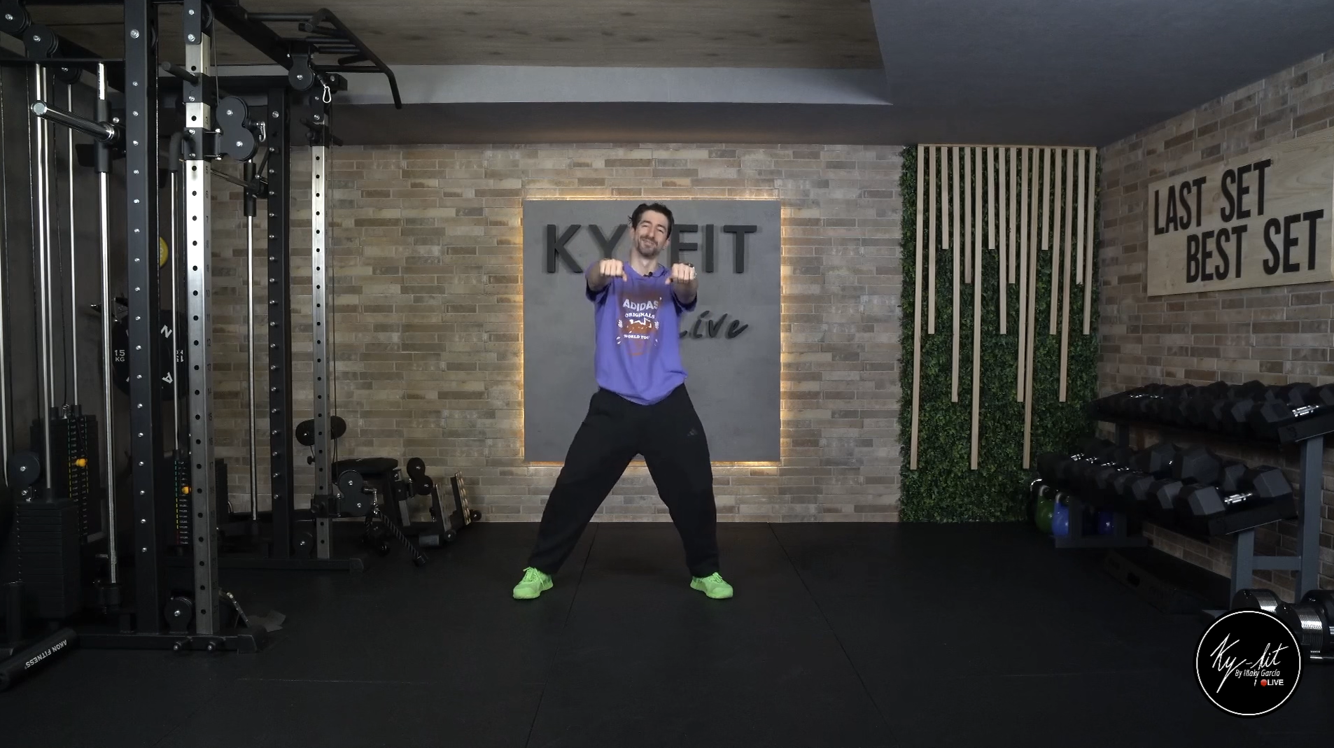 BAILE CON MARIO - 01