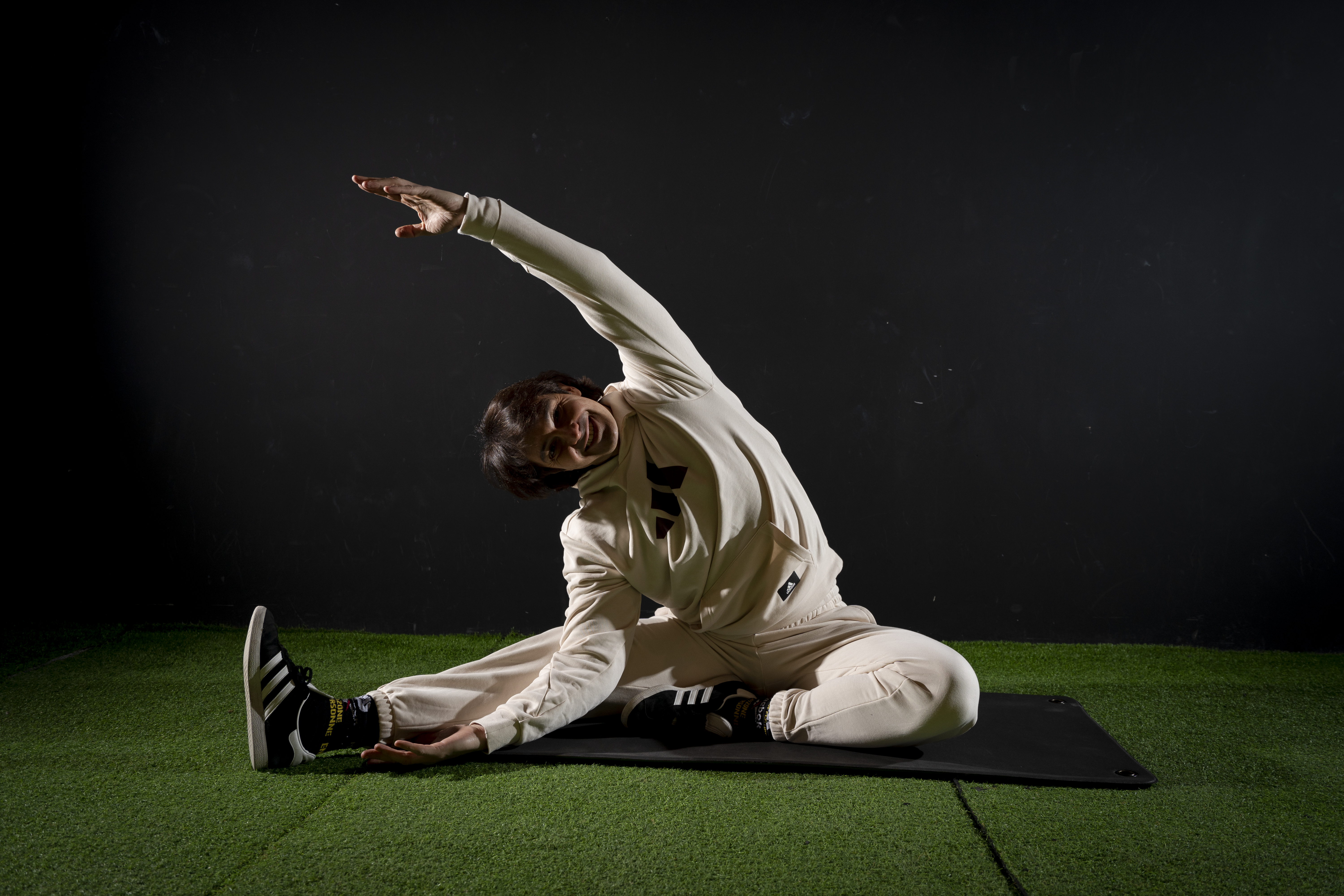 MOVILIDAD Y ESTIRAMIENTOS - 60 - 15/03/22