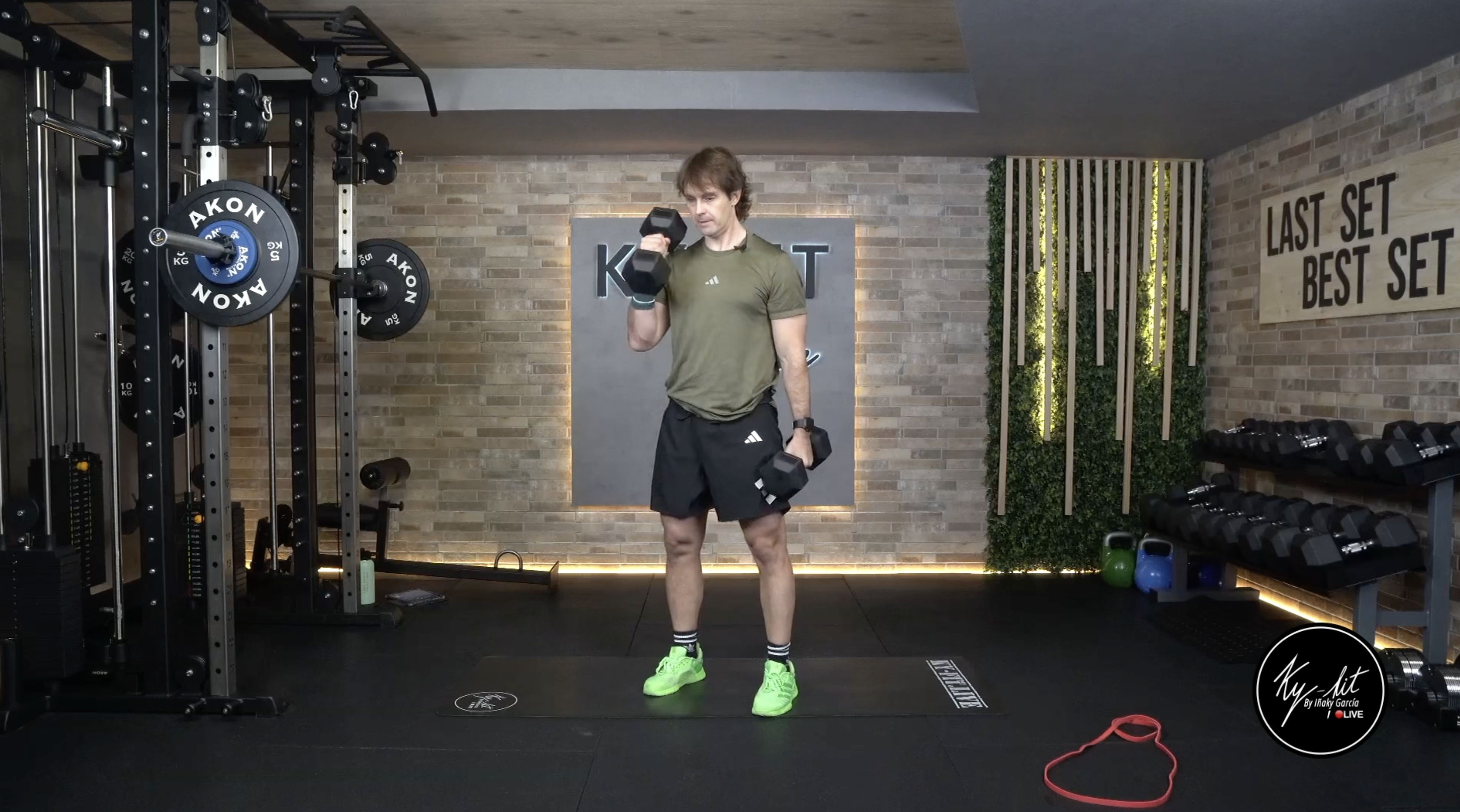 ENDURANCE - 203 - 04/12/25