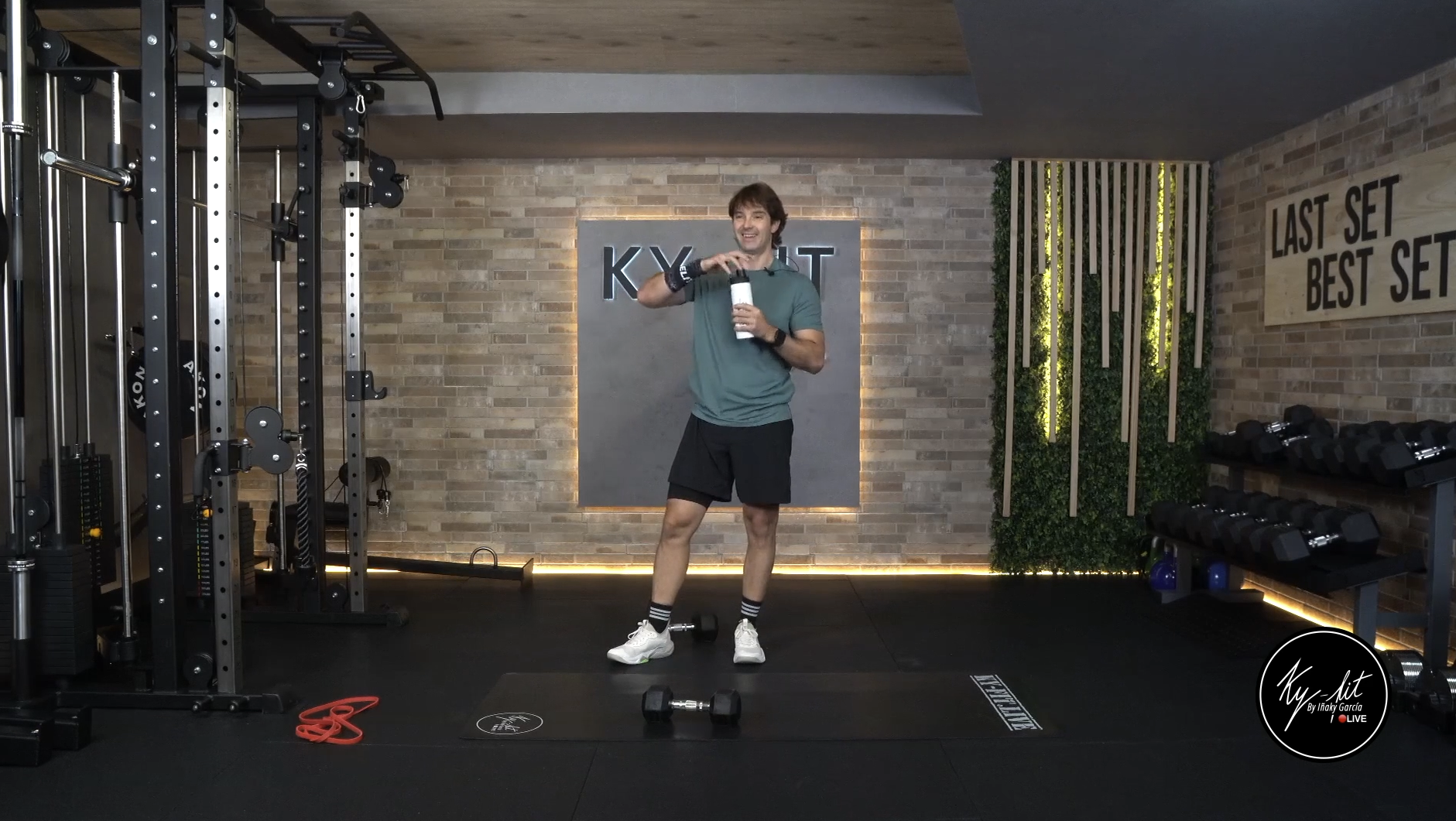 ENDURANCE - 199 - 06/11/25