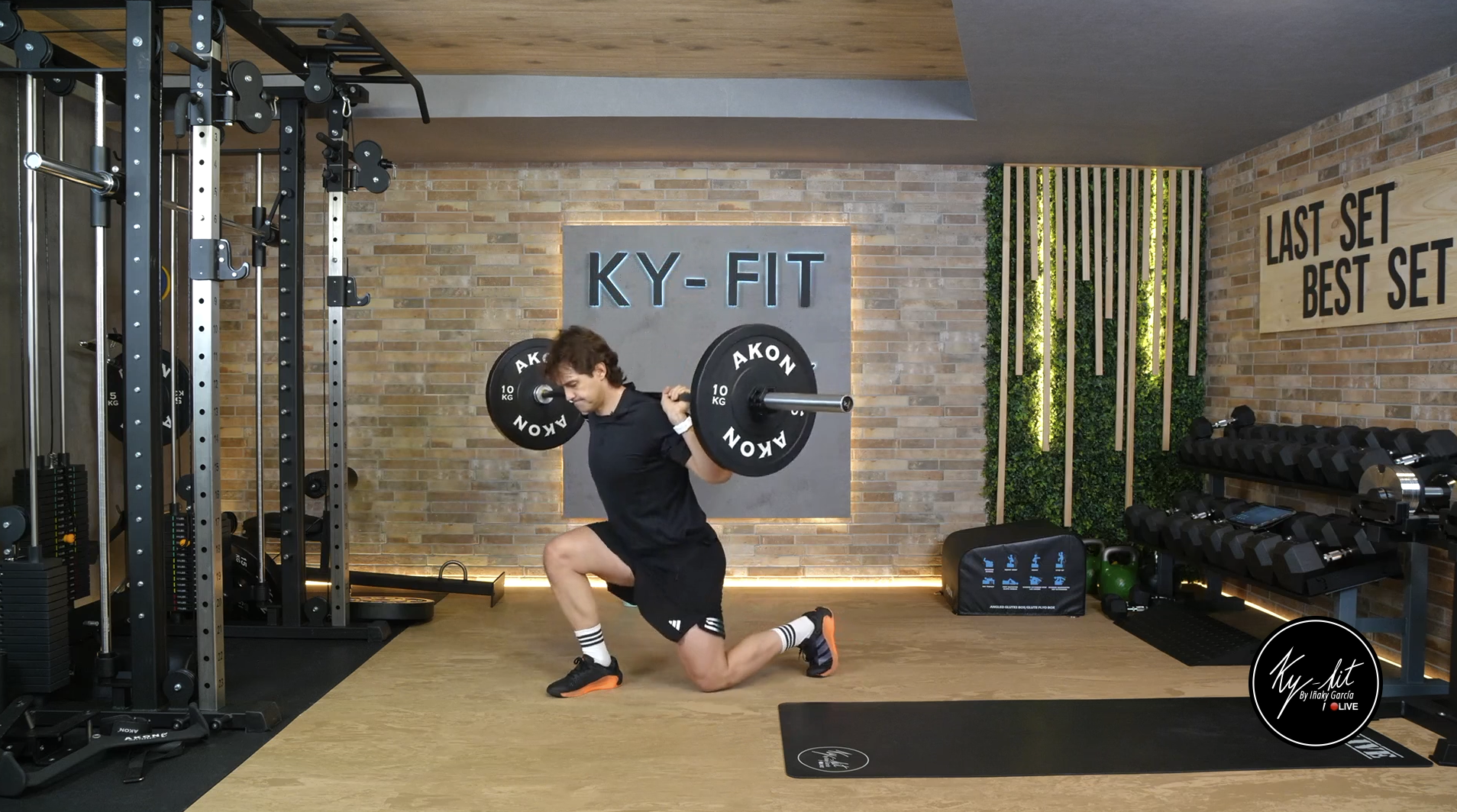 SEMANA SANTA 26 - 1 - FUERZA - 515 - 09/03/26 - TREN INFERIOR - SQUAT