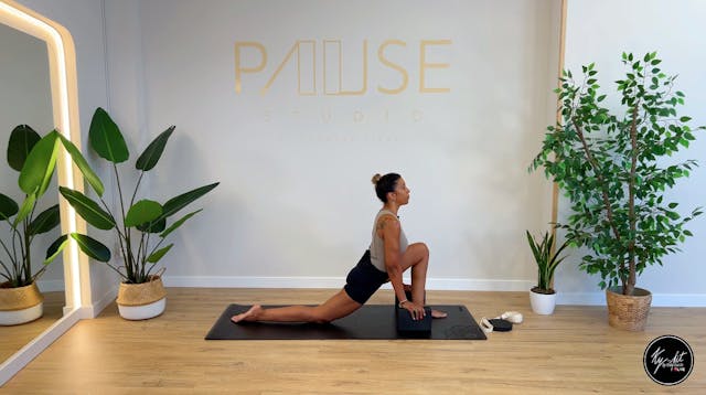 YOGA 01 -  Vanessa Sikale