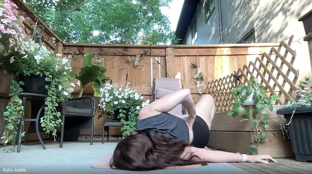 Gentle Flow Yoga with Kylie June 16, 2025