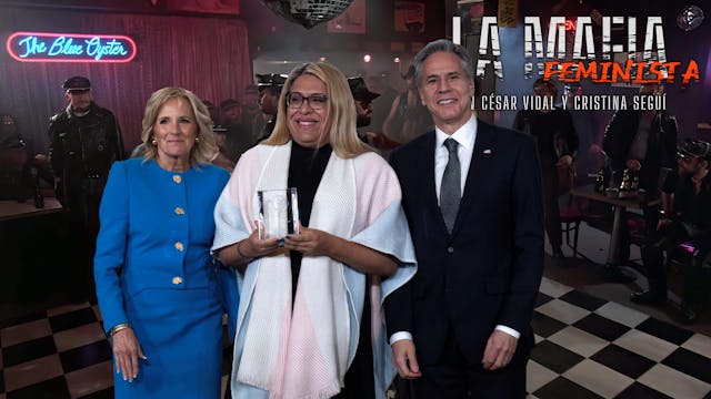 El premio a la mujer coraje va para.....