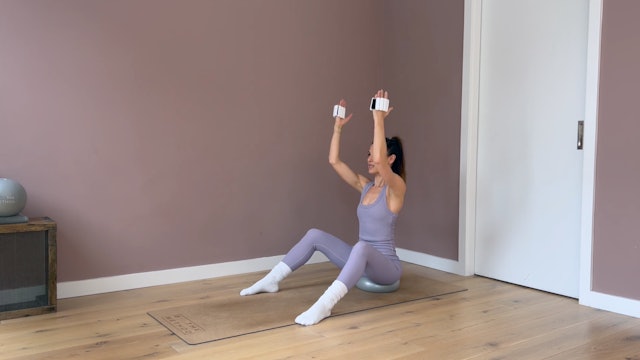15 minute - Seated Upper body series