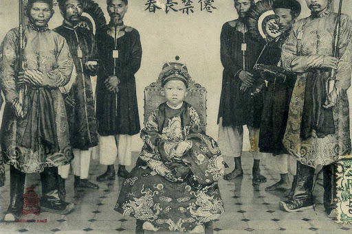 Triều Đình Nhà Nguyễn (1802 - 1945)