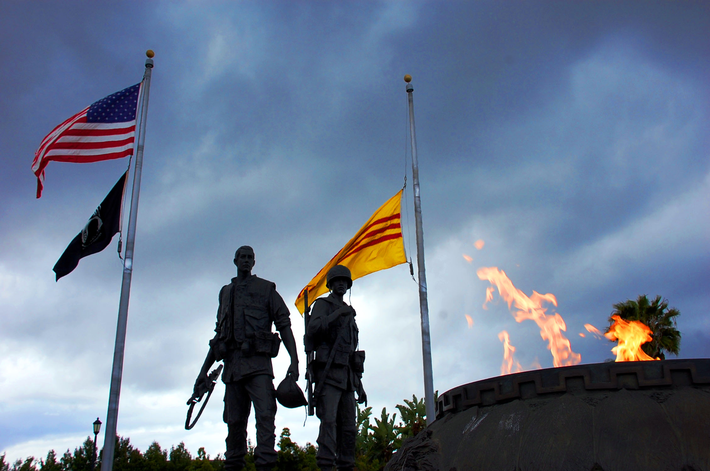 Anh Hùng Tử, Khí Hùng Bất Tử