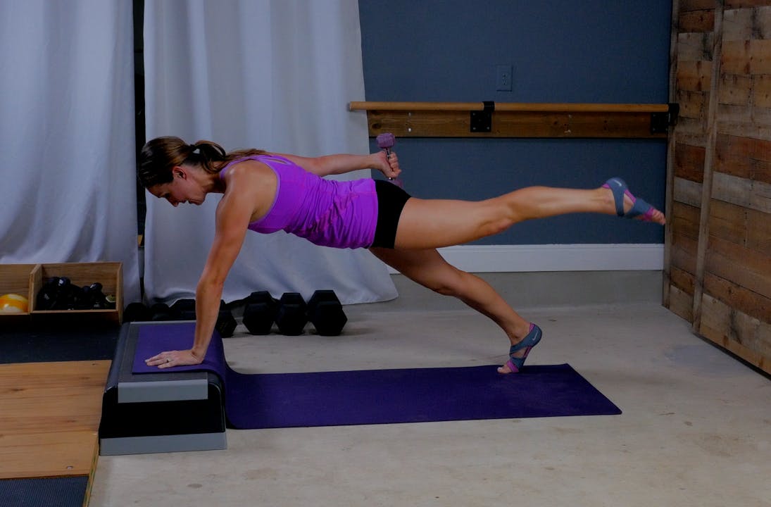 Mat Workout: Upper And Core With Step And Weights - September 2019 