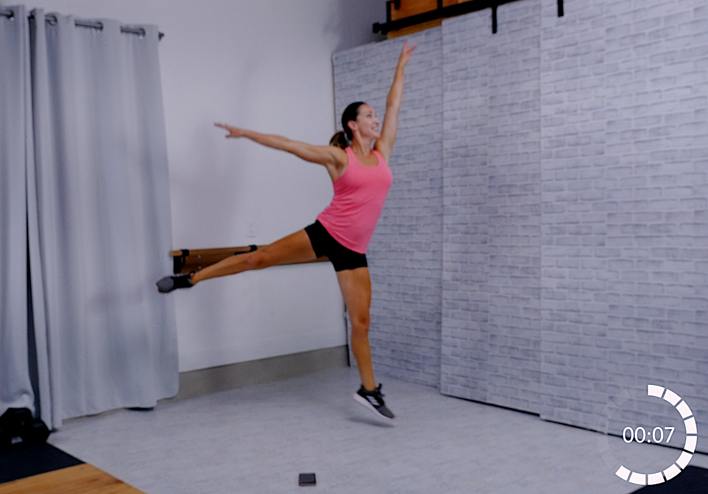 HIIT: Cardio Core Movement 