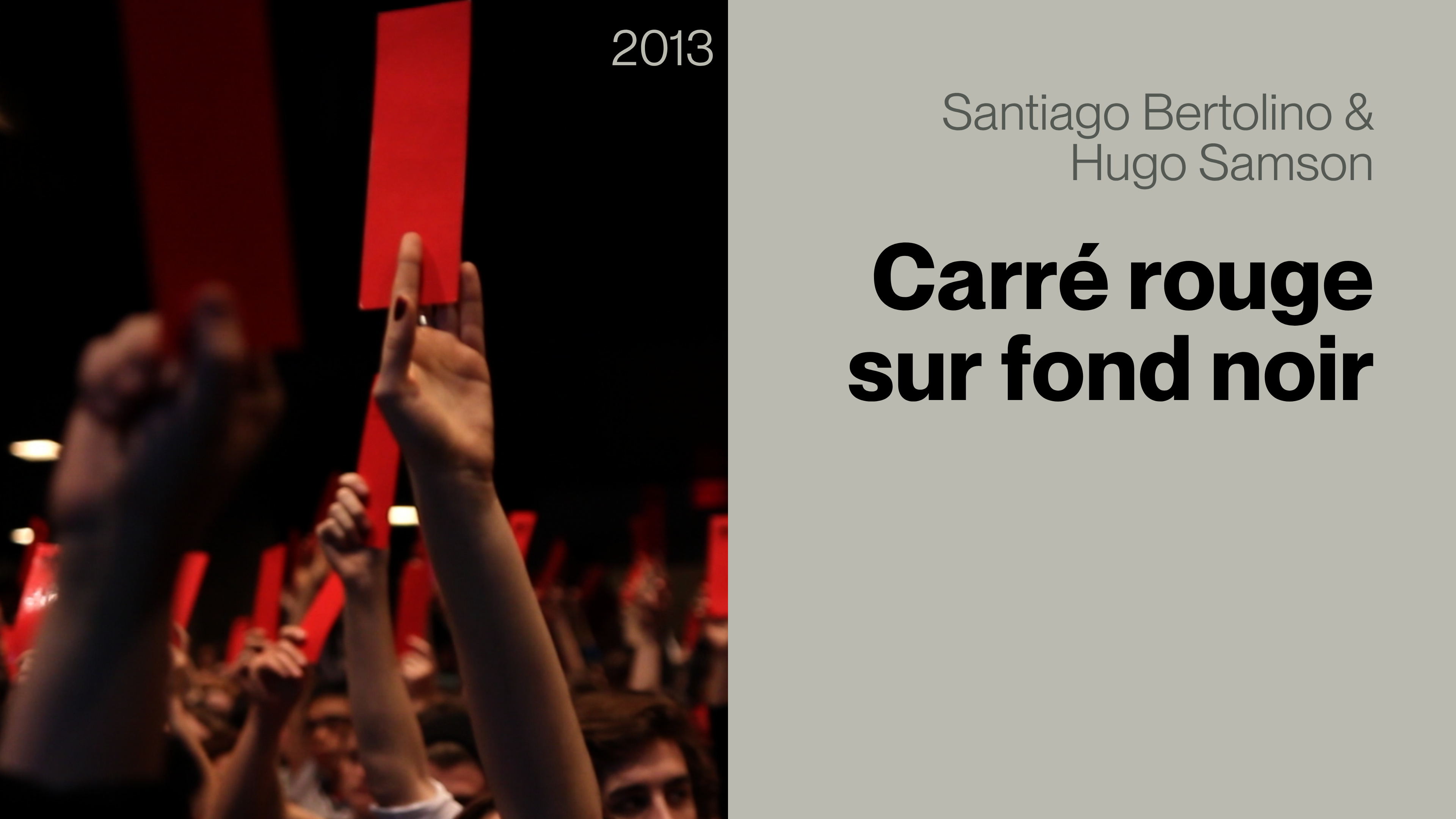 Carré rouge sur fond noir