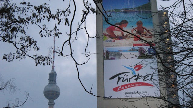 CRIMES WITHOUT HONOUR by Raymonde Pro...