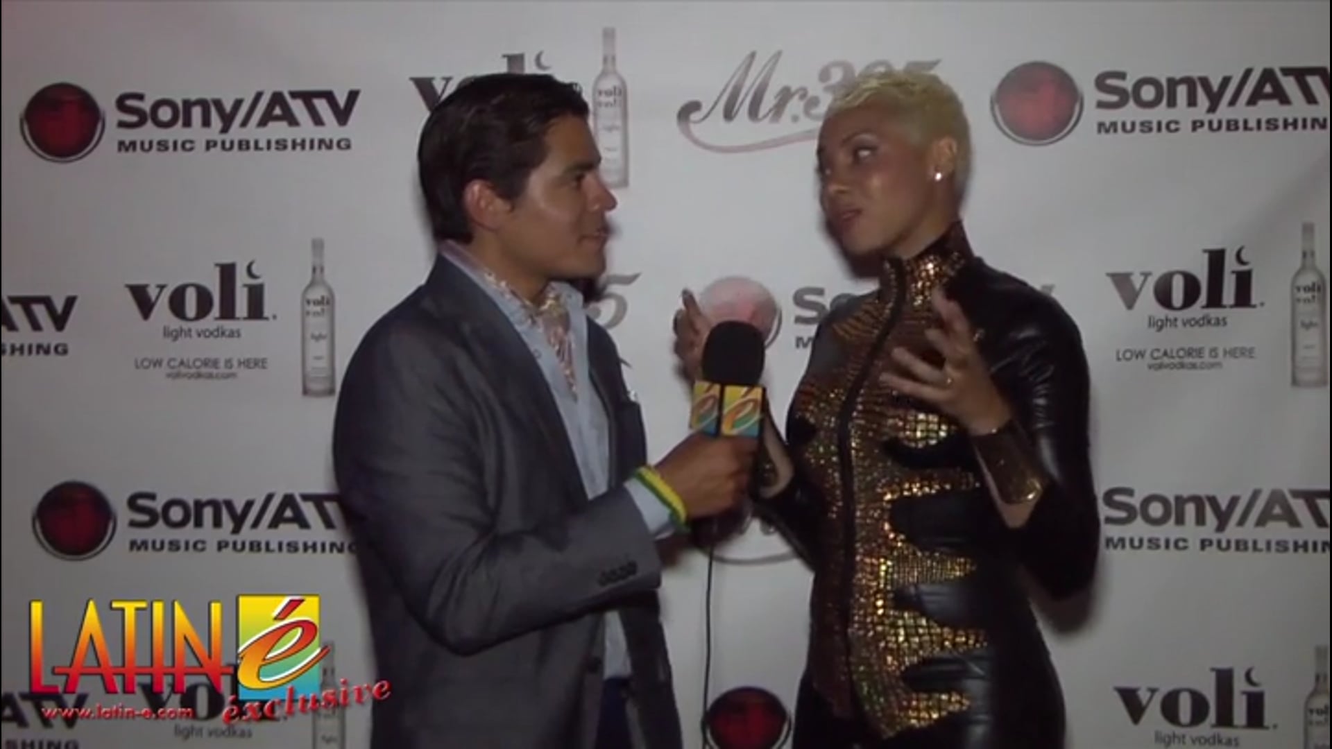 Exclusive Interview with Nubia @ 2013 Latin Billboards