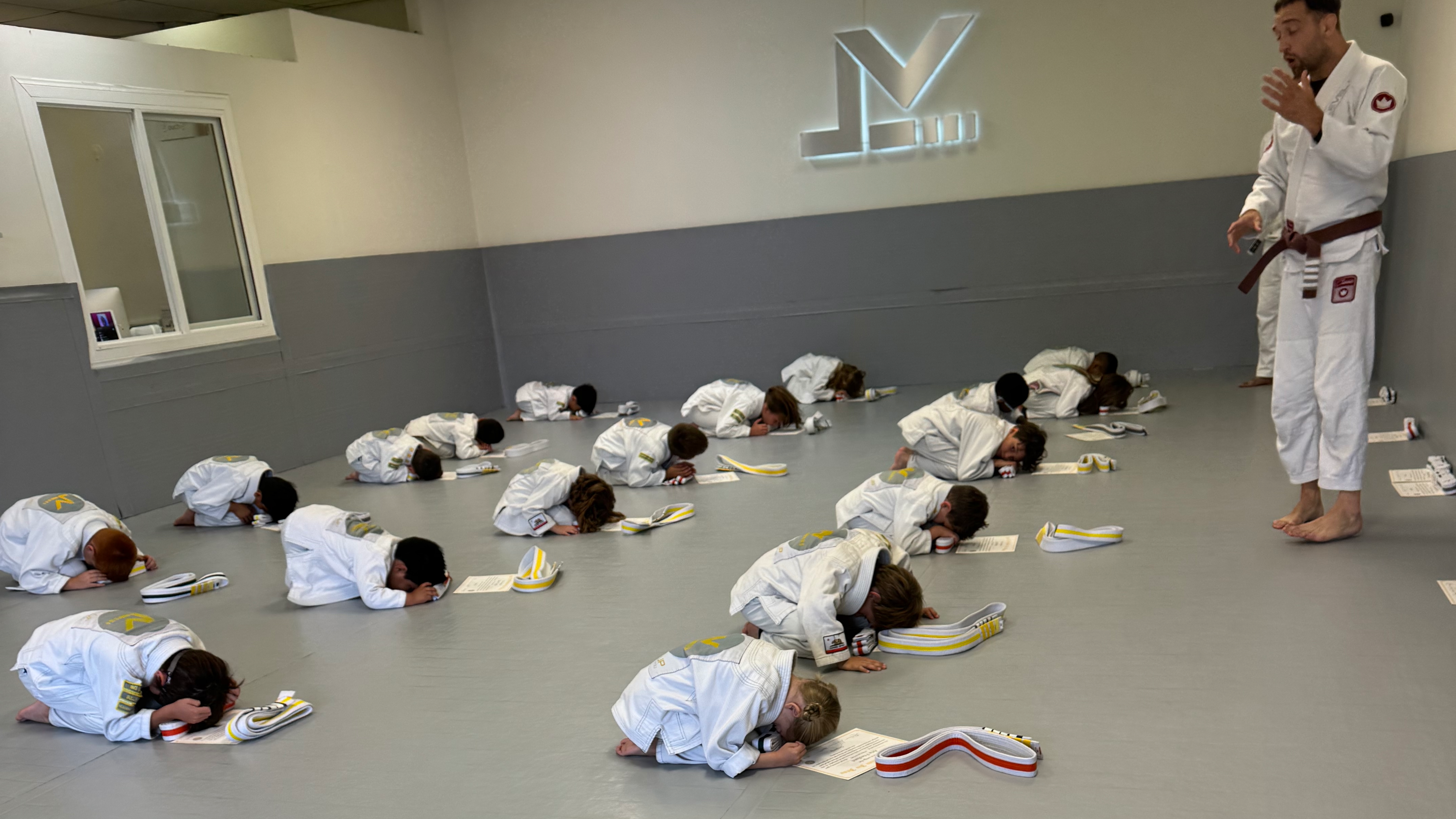 INSTRUCTORS: KIDS COURSE LEVEL 1