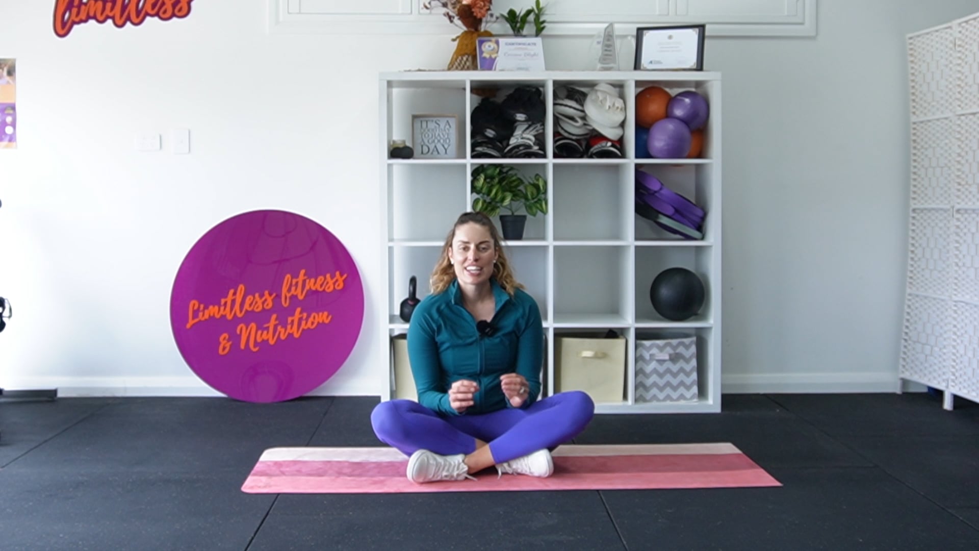 10 Minute Stretch x Breathwork