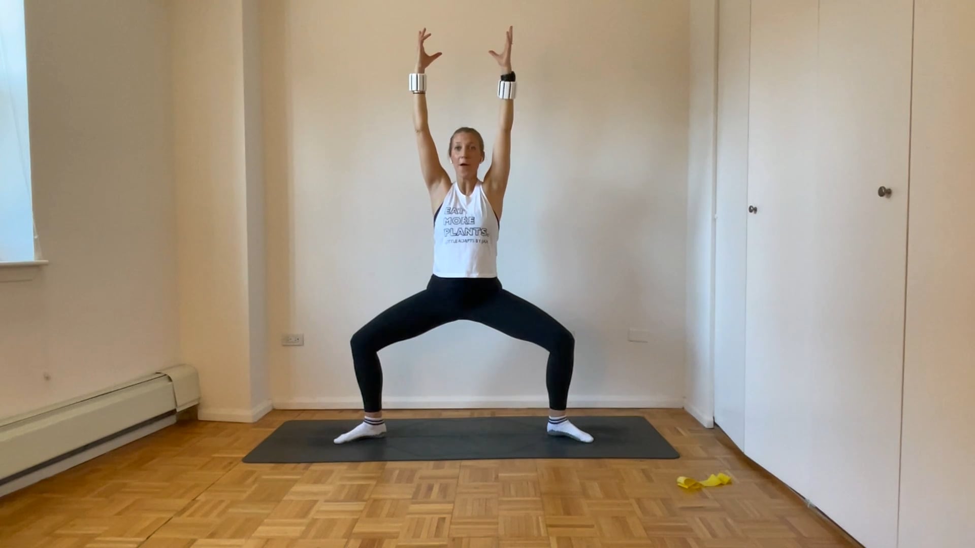 46 Min Prenatal Sculpt - 1 lb wrist weights + Loop Resistance Band (Live 4/3)