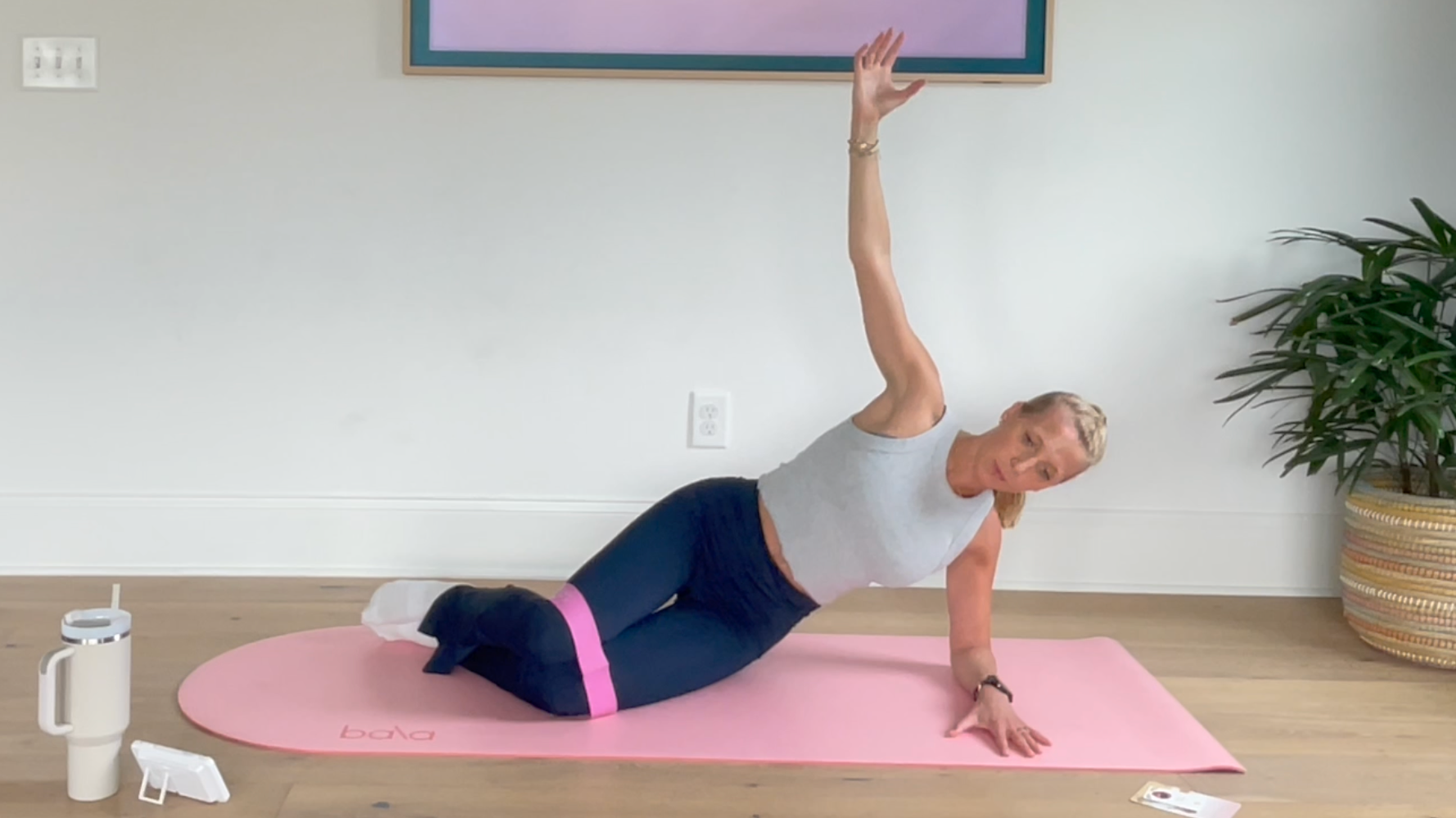 26 Min Postnatal Sculpt - Loop Band