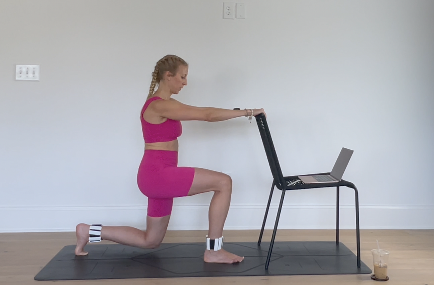 14 Min Thighs - Chair