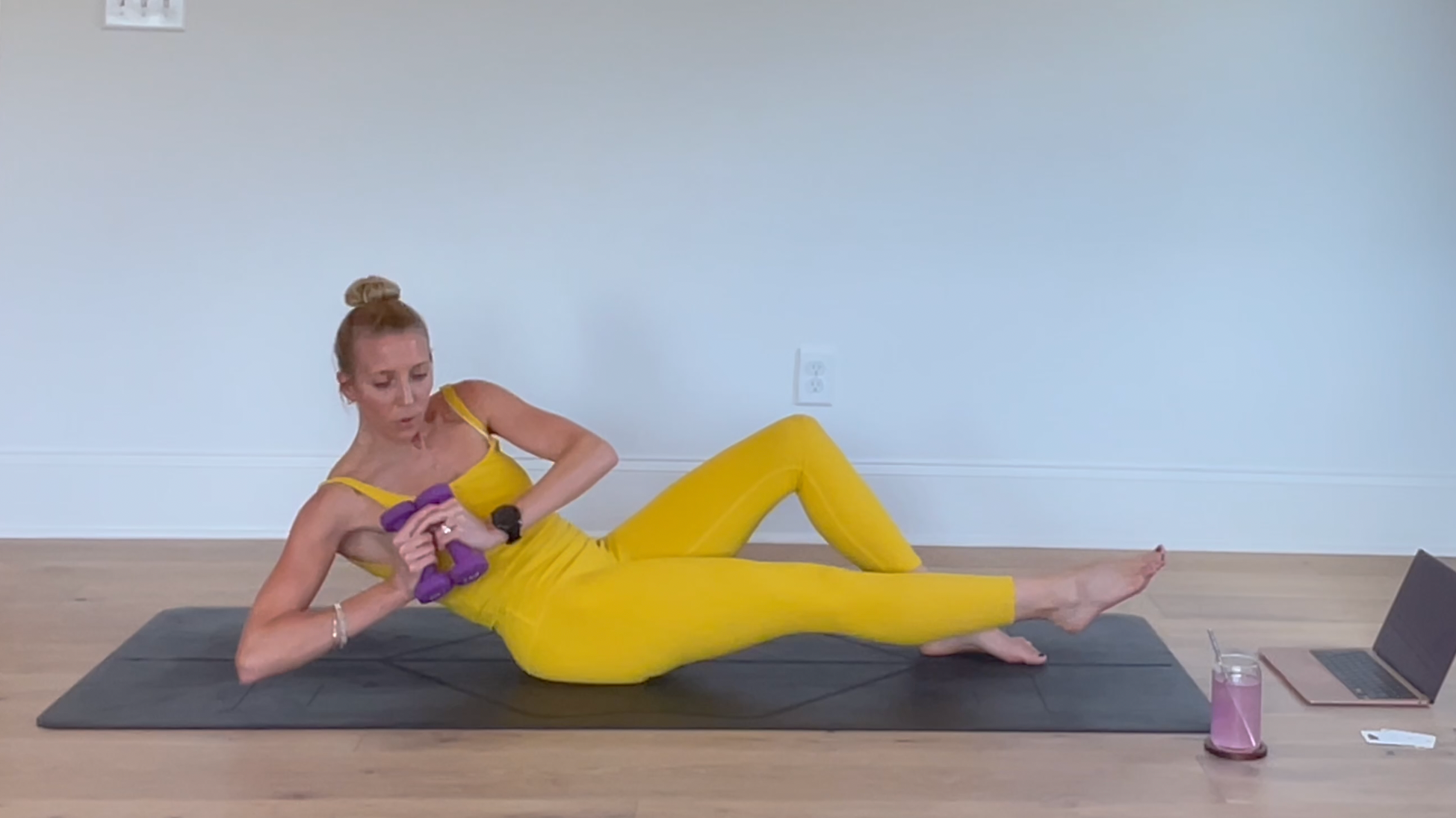 13 Min Abs (Strength) - 3 lb weights