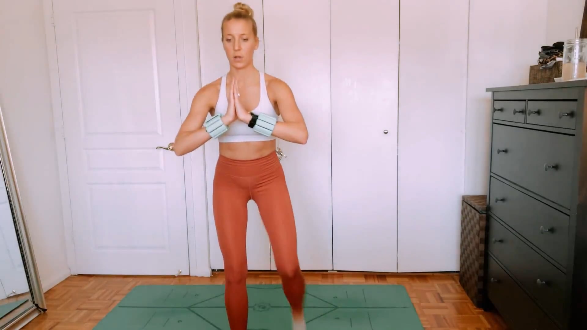 10 Min Full Body - Optional 1 lb weights