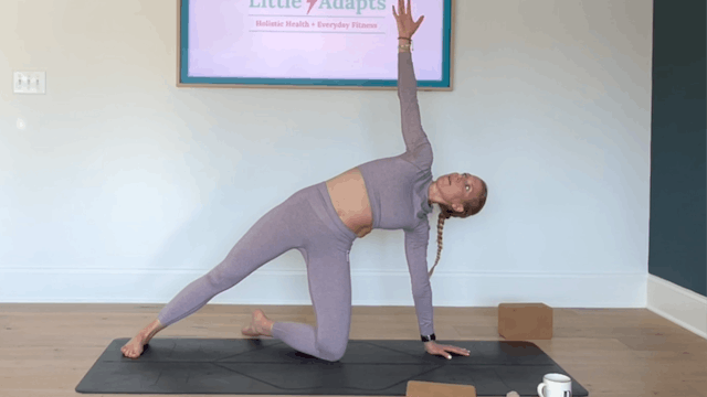 28 Min Prenatal Yoga - Optional yoga blocks