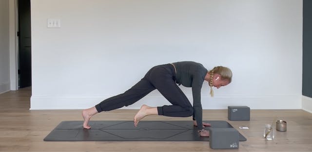 34 Min Yoga - Optional yoga blocks (L...