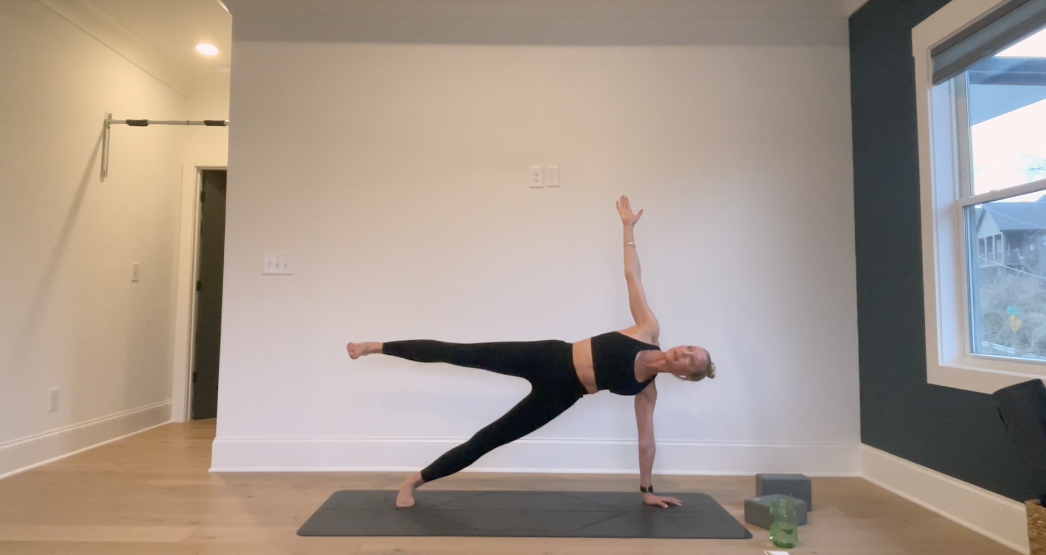 43 Min Power Flow - Optional Yoga Blocks
