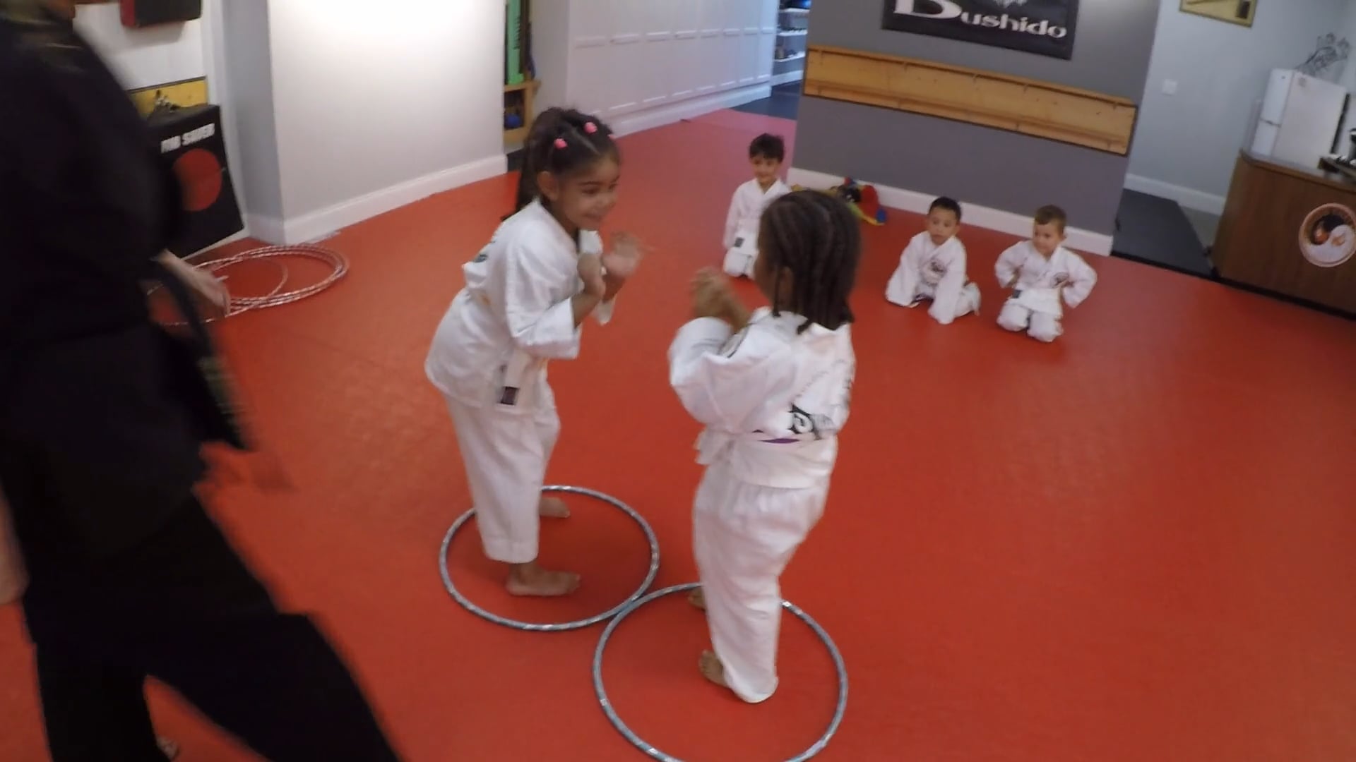 28-Balance & coordination, hoola hoop push