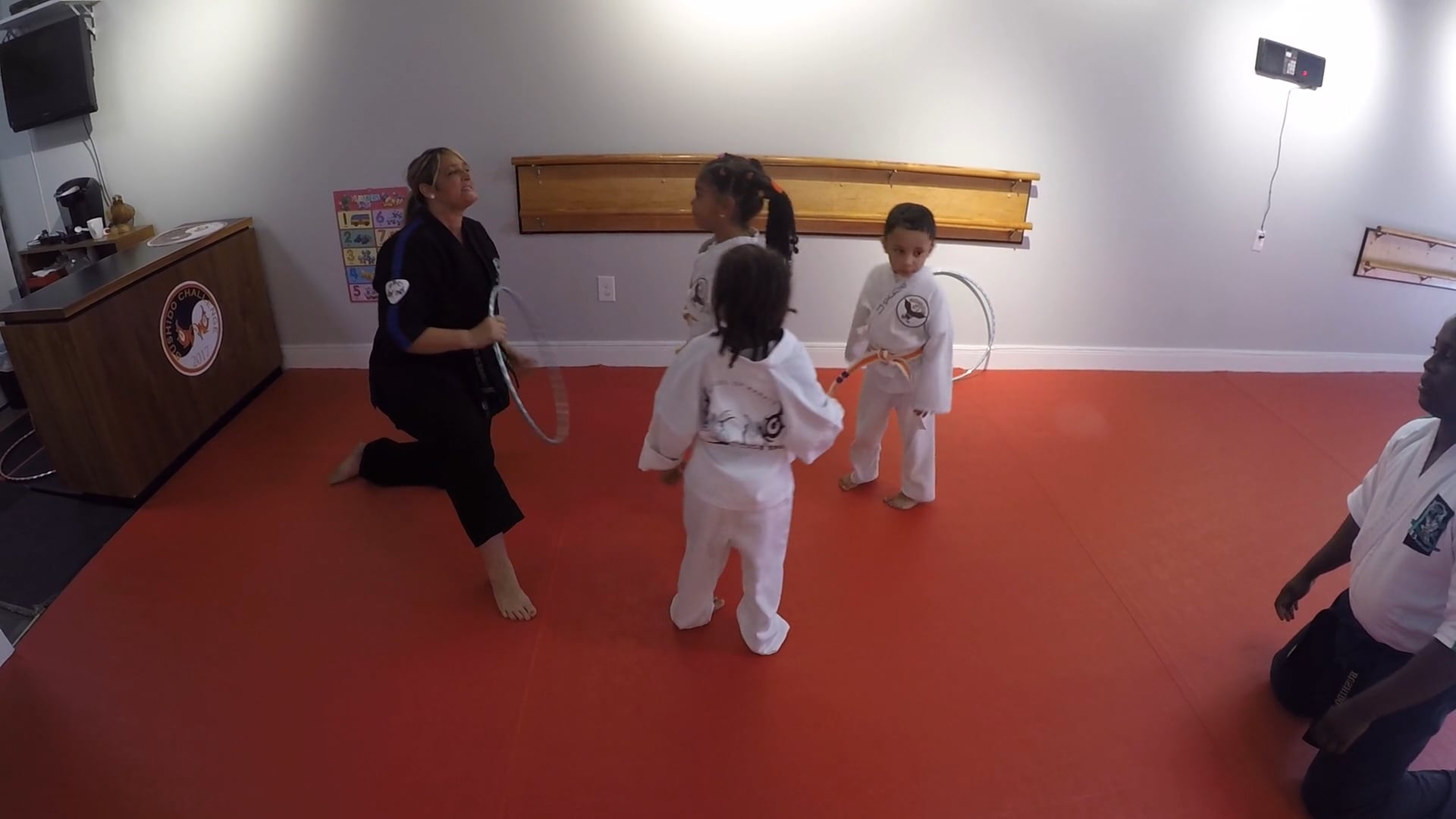 27-Balance & coordination, jumping hoop