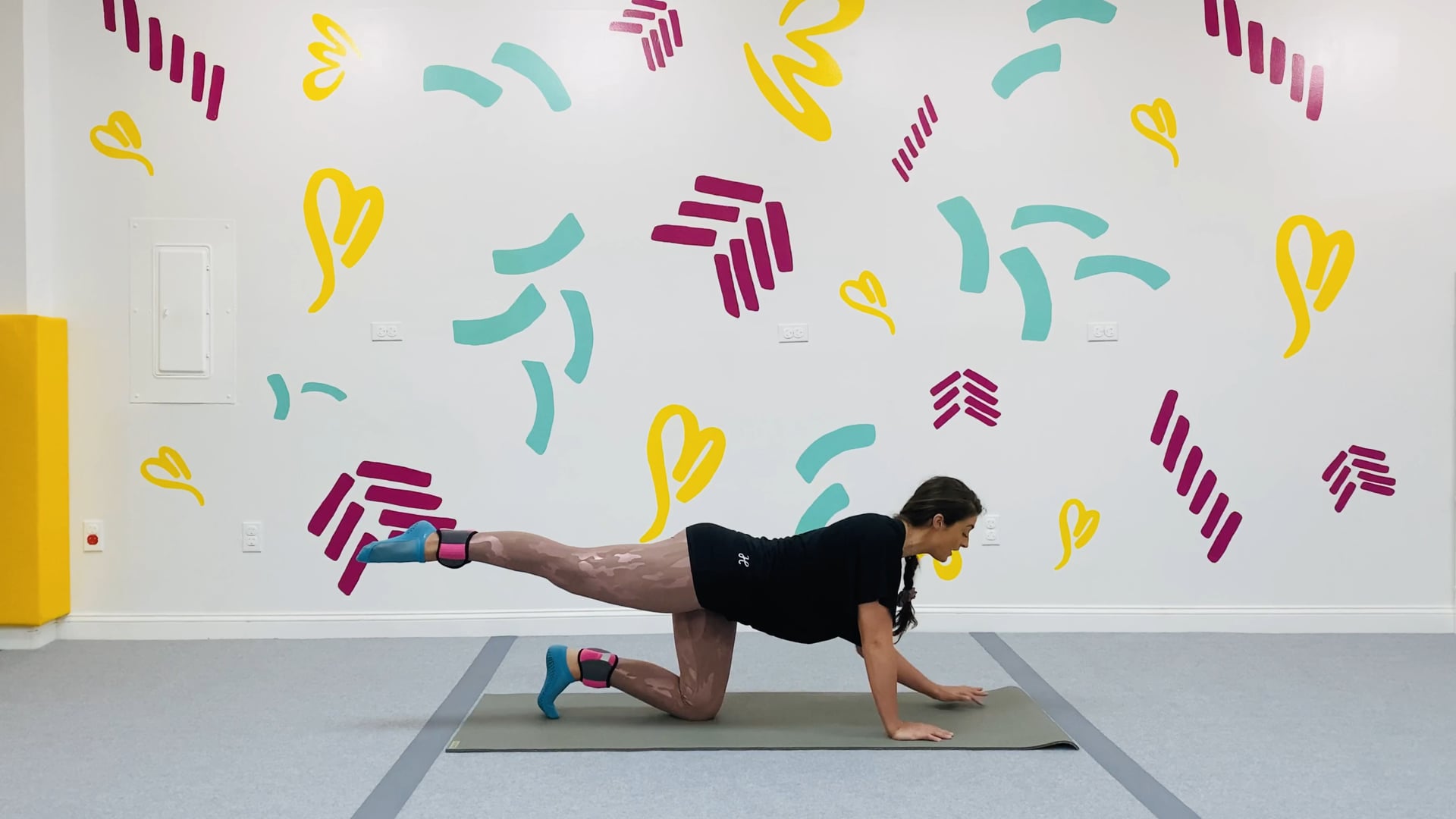 Pilats Mat - All About the Ankle Weights