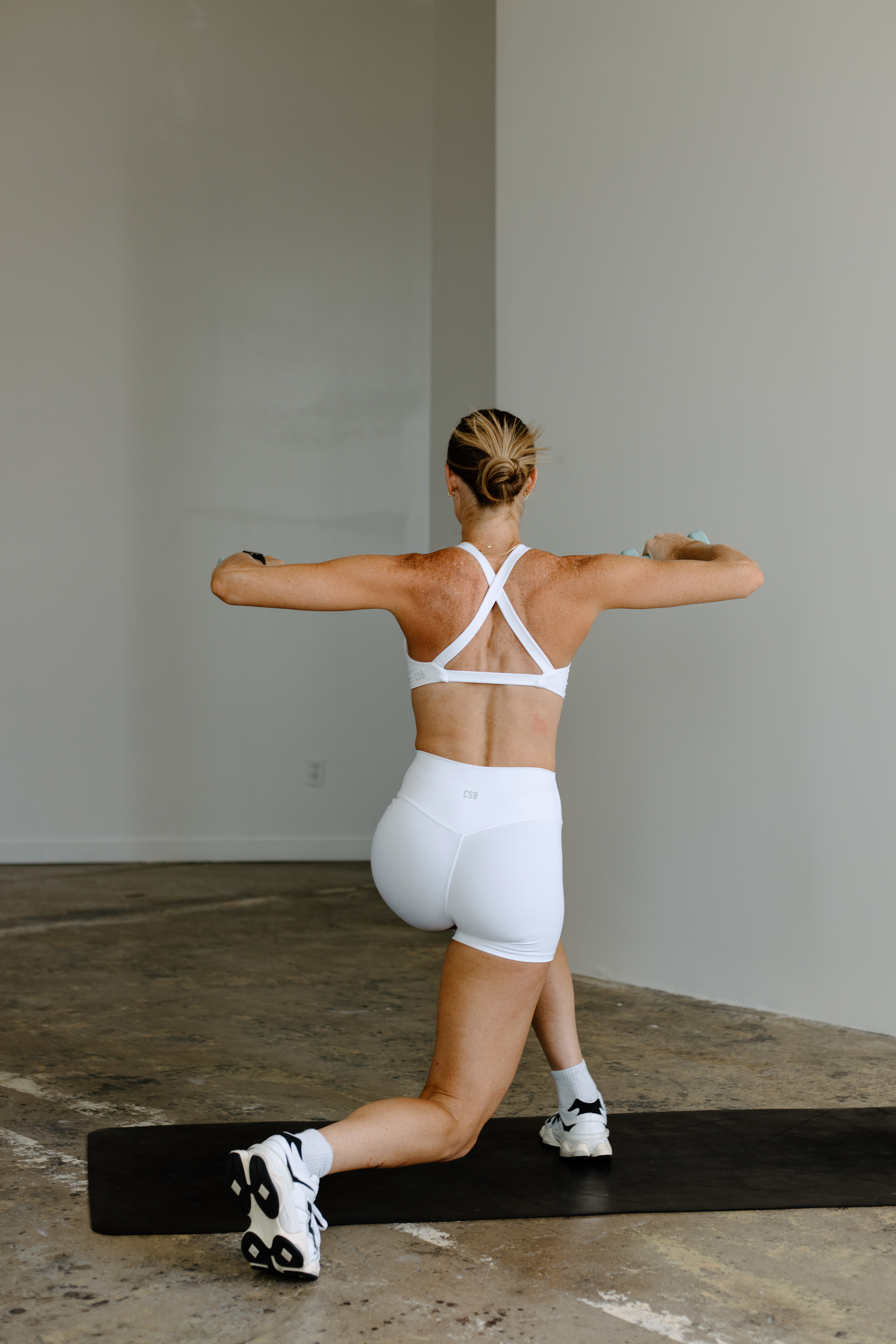 POWERFUL FULL BODY 30 MIN SCULPT