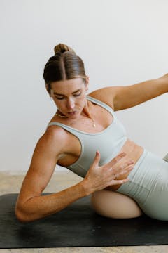 LOWER BODY, GLUTES AND CORE