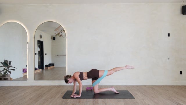 FULL BODY LIFT & EXTEND PILATES