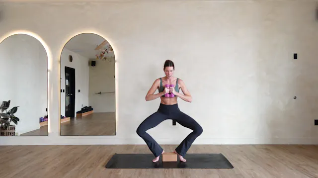 FORM AND FLOW FULL BODY MAT PILATES