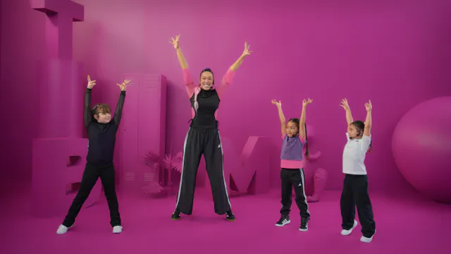 BORN TO MOVE #37 (6-7) Call Your Bestie