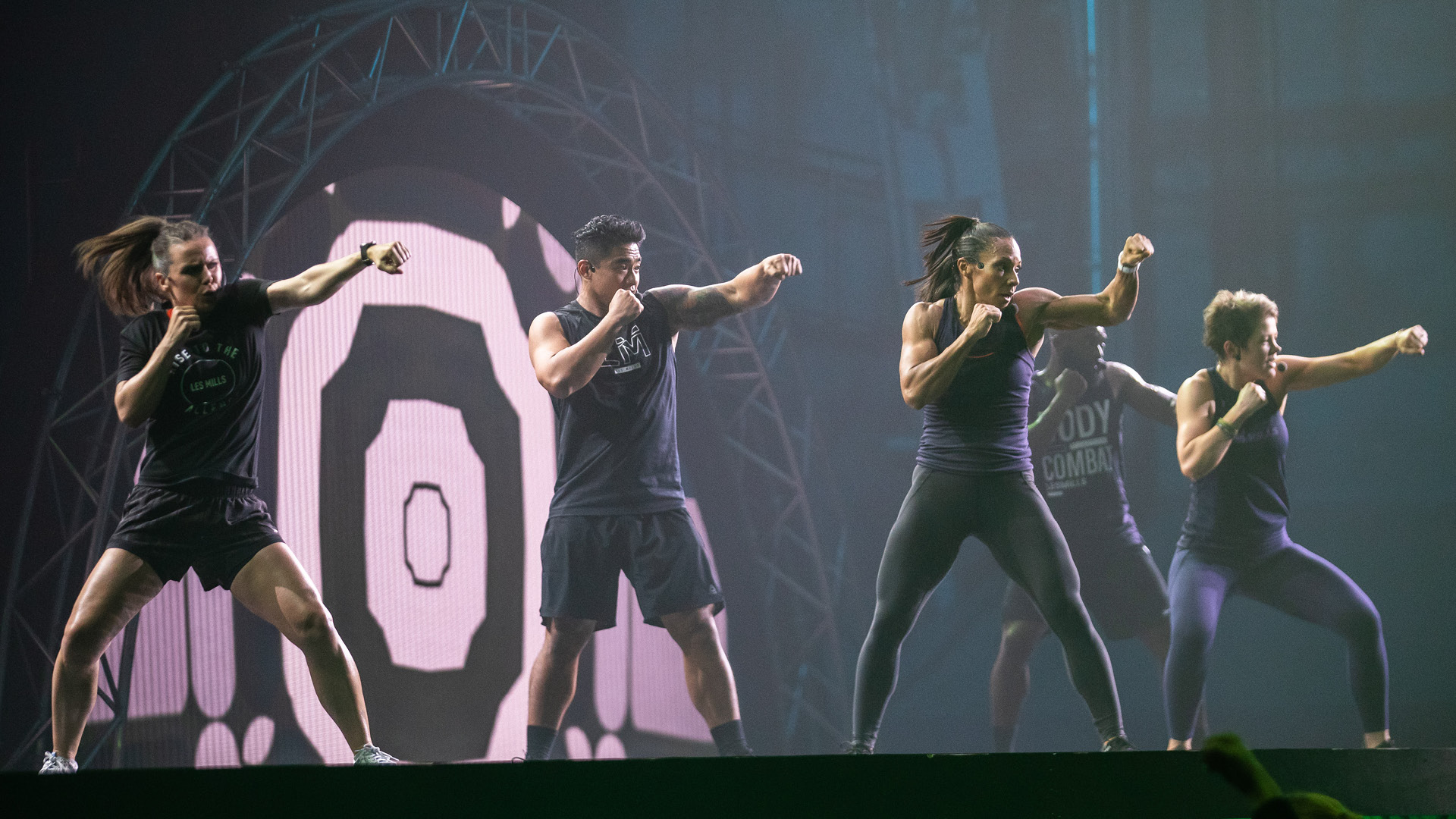 BODYCOMBAT #83 45 min - Español