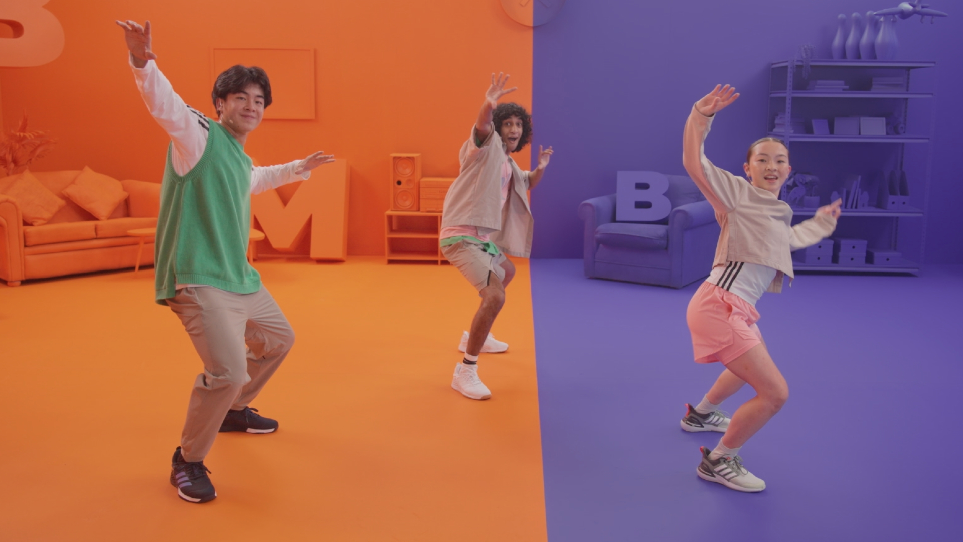 BORN TO MOVE #35 (13-16) Identity