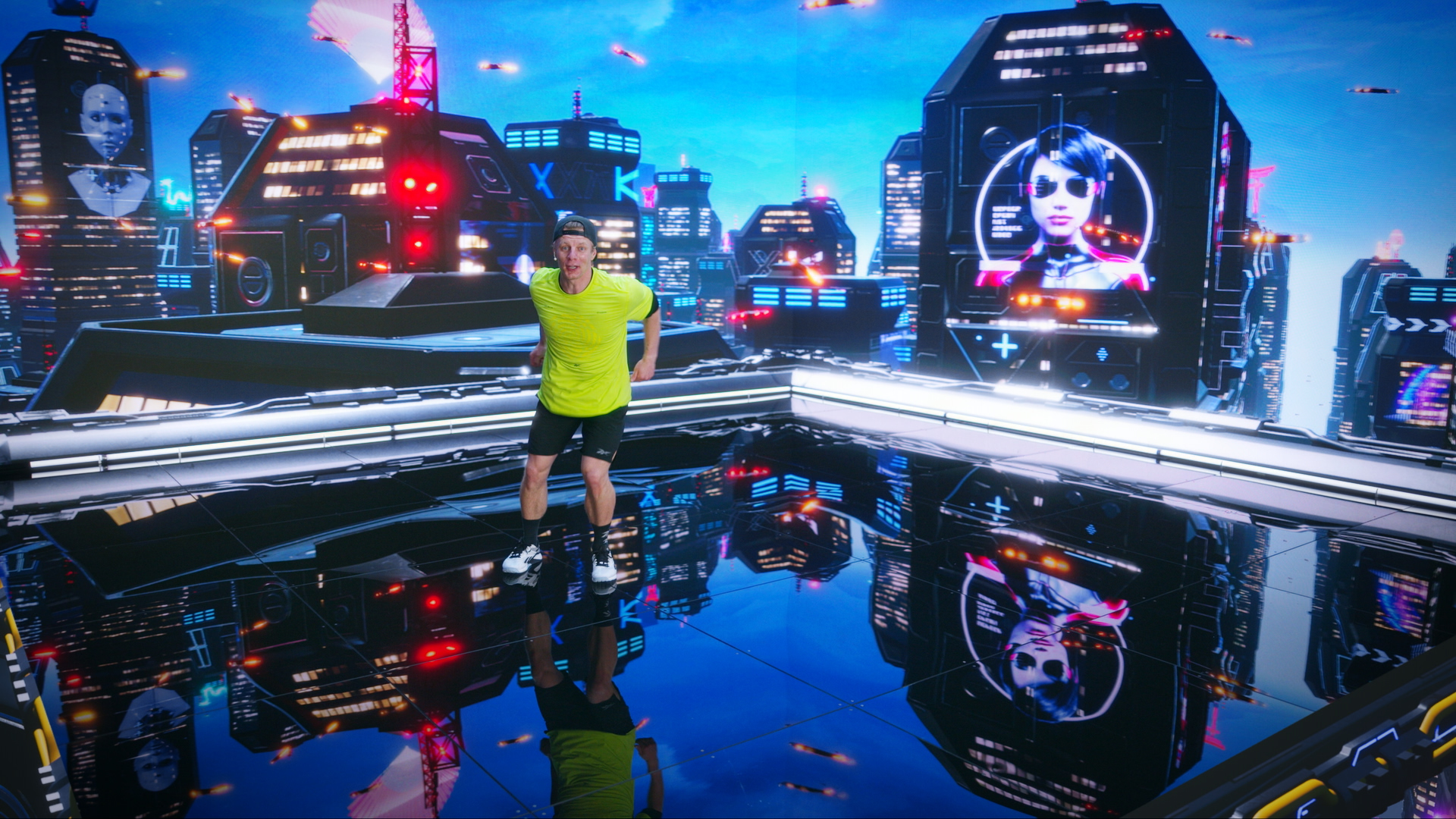 BORN TO MOVE #26 (6-7) Spaceship