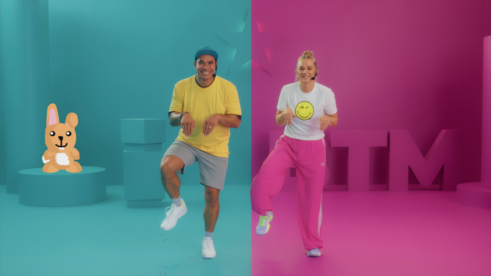 BORN TO MOVE #37 (4-5) La La Song