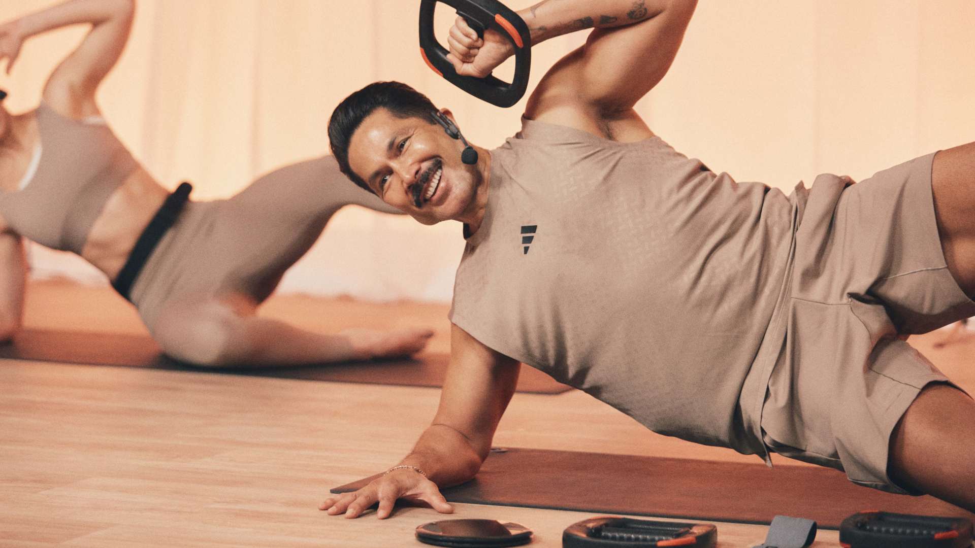 LES MILLS SHAPES #13 Slider Strength