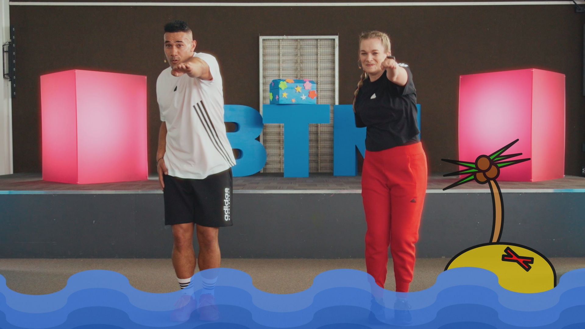 BORN TO MOVE #32 (4-5) The Adventure