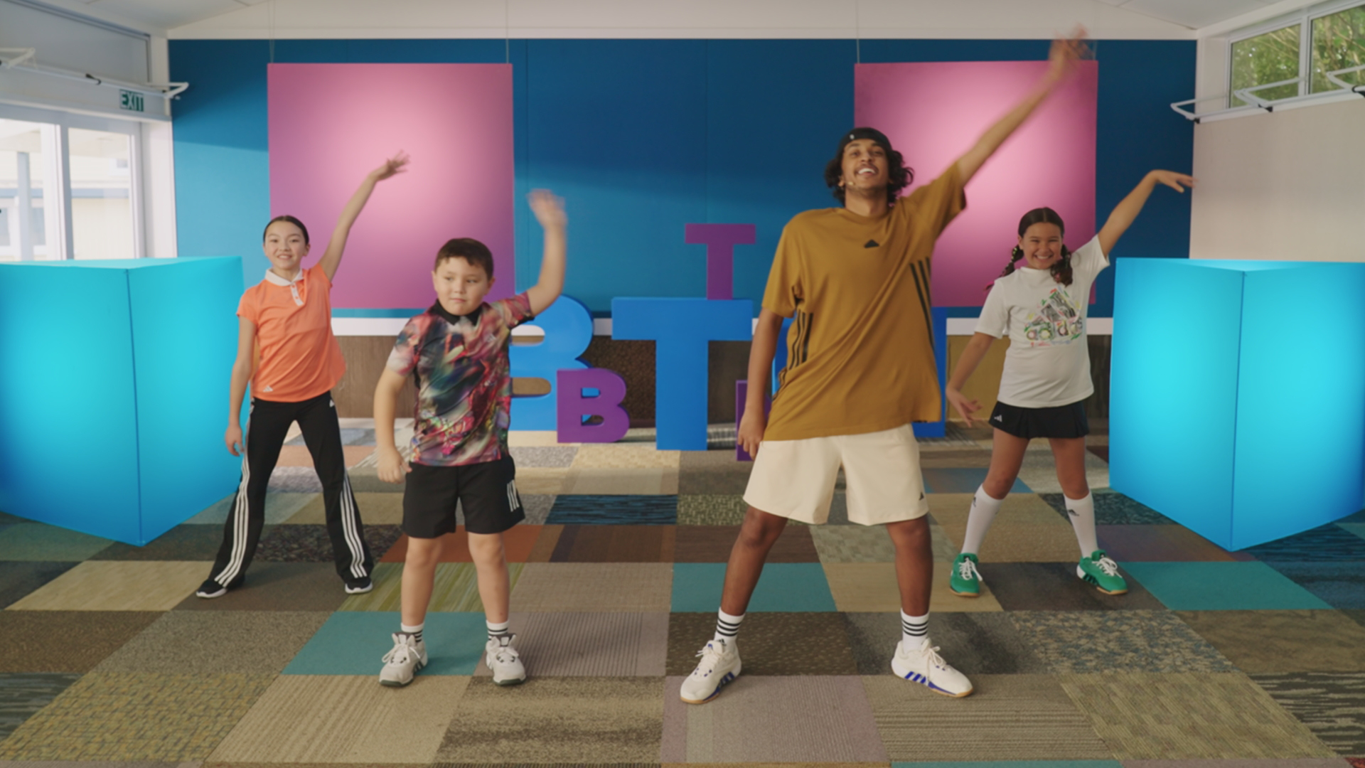 BORN TO MOVE #31 (8-12) The Feeling Of The Music